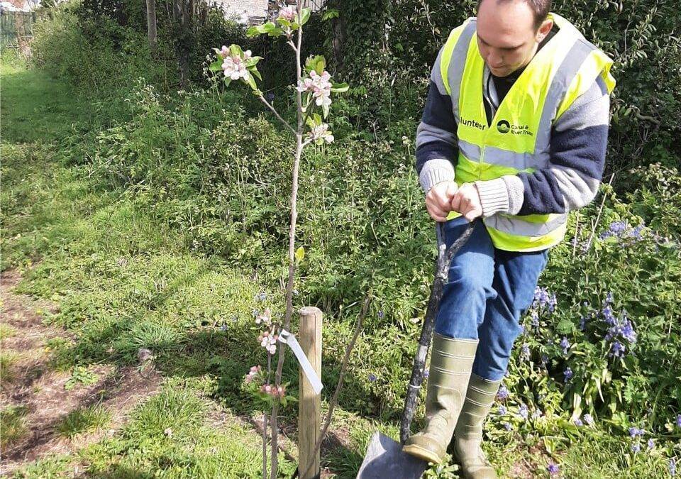 Fairfield Farm College work experience students return to Canal and River Trust