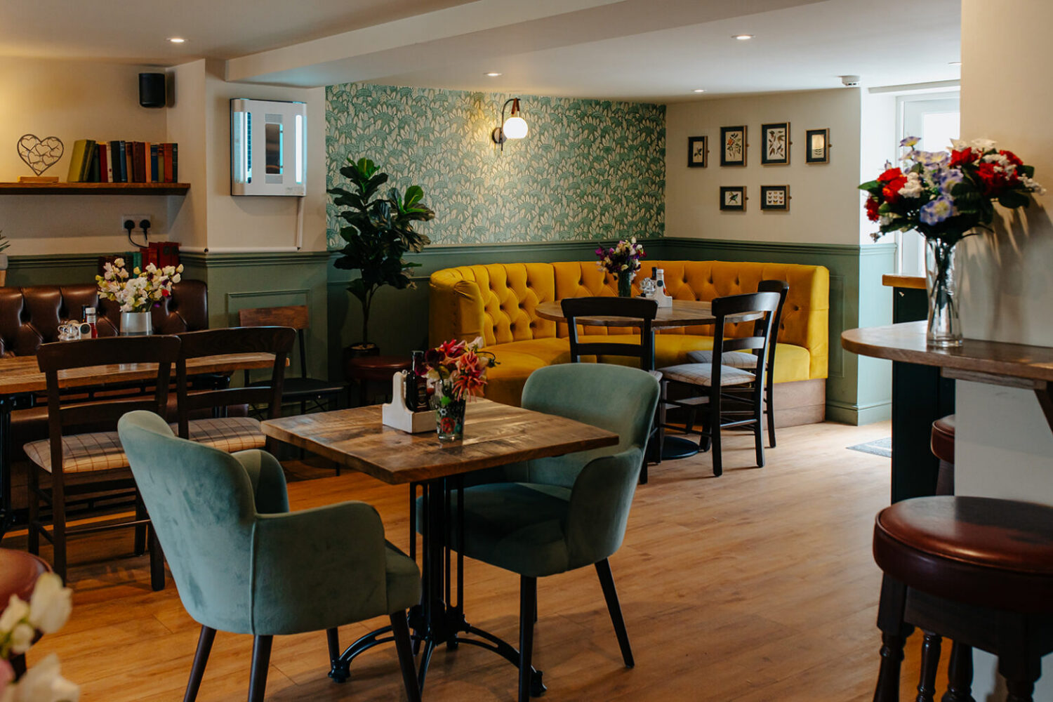 The Weavers - Charity Pub in Dilton Marsh